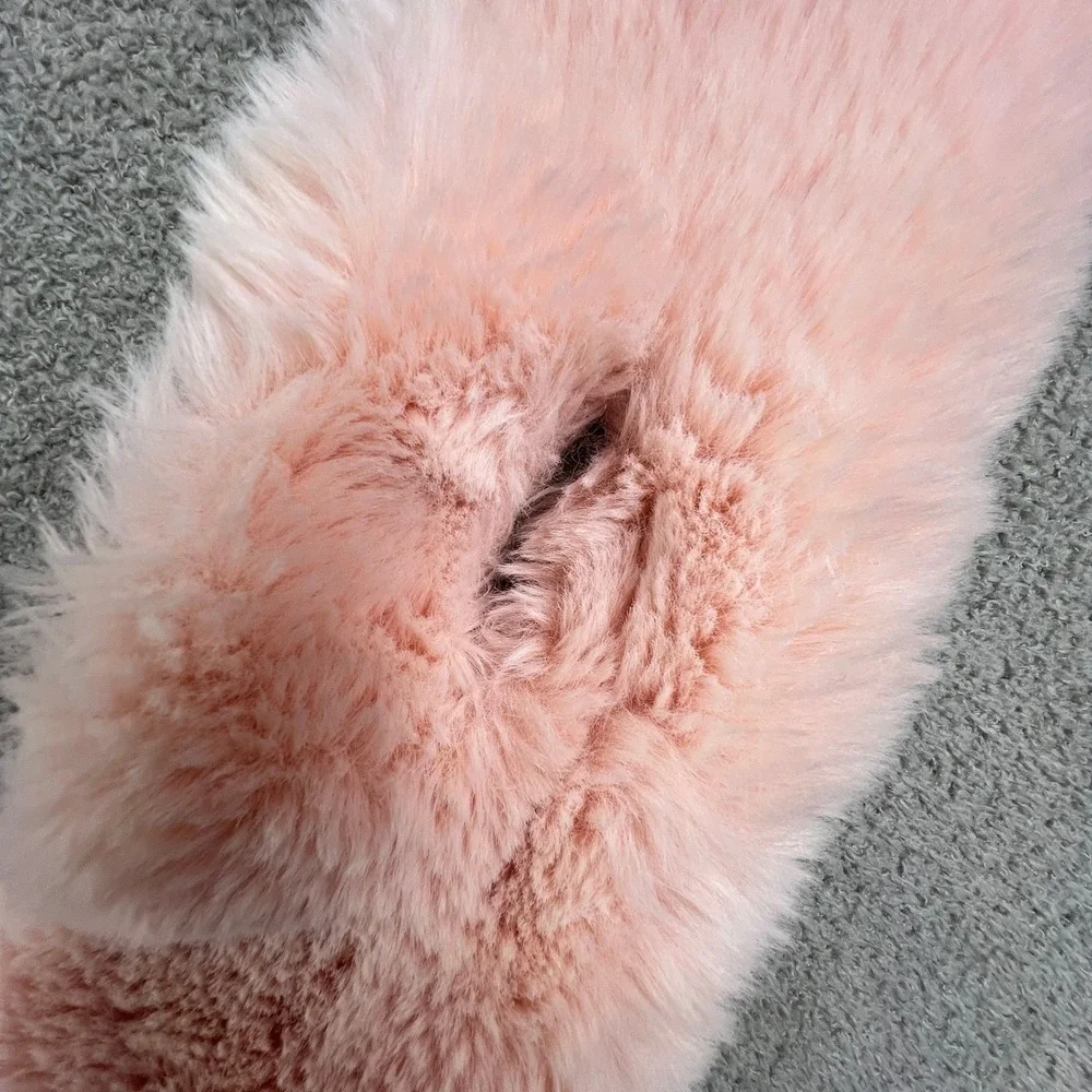Cashmere Pink 100%‎ Virgin Wool Plush Faux Fur Scarf 34x5 Sky Elegant Luxury